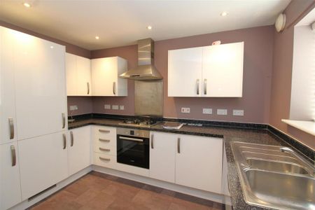 3 bedroom end of terrace house to rent - Photo 5