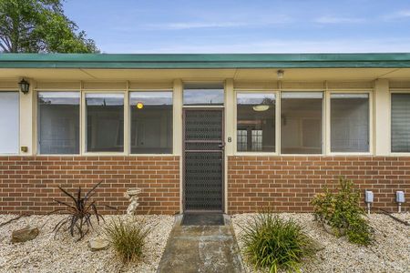 A Rare Riverside Find! - Photo 2