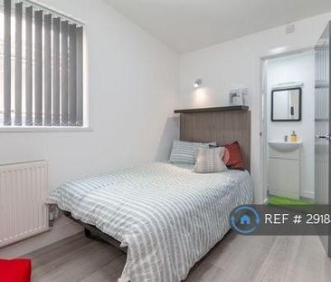 1 bedroom in a house share to rent - Photo 4