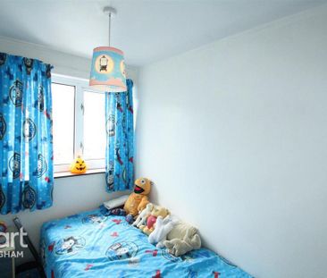 3 bedroom terraced house to rent - Photo 2