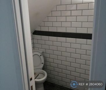 2 bedroom terraced house to rent - Photo 6