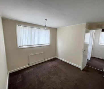 2 bedroom semi-detached house to rent - Photo 6