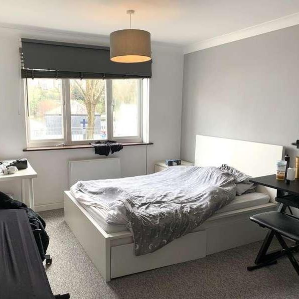 Quarry Hill, Falmouth, TR11 - Photo 1