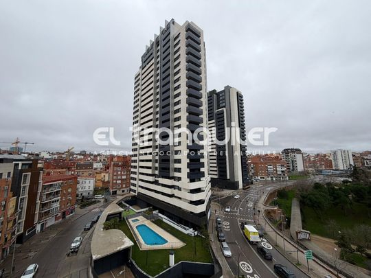 Ático de alquiler en Calle Paseo Dirección, Valdeacederas - Photo 1