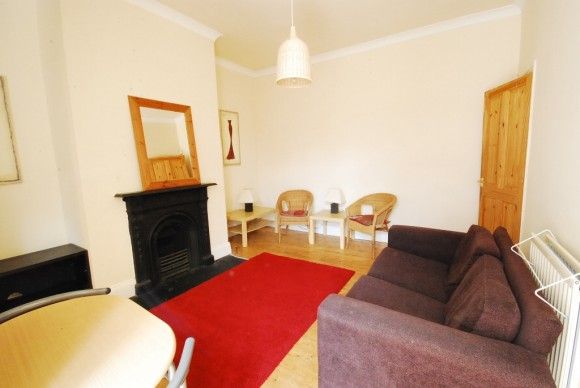 2 Bed - Amble Grove, Sandyford - Photo 1