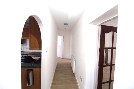 2 bedroom maisonette to rent - Photo 4