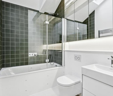 3 bedroom mews to rent - Photo 5