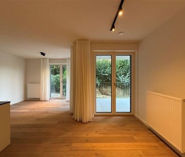 Appartement te huur - Photo 1