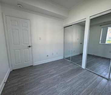 For Lease - 250 Sunny Meadow Boulevard Unit# 294, Brampton, Ontario - Photo 3