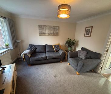 3 bedroom detached house to rent - Photo 2