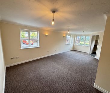 Kingfisher Court, Beamont Drive - Photo 1