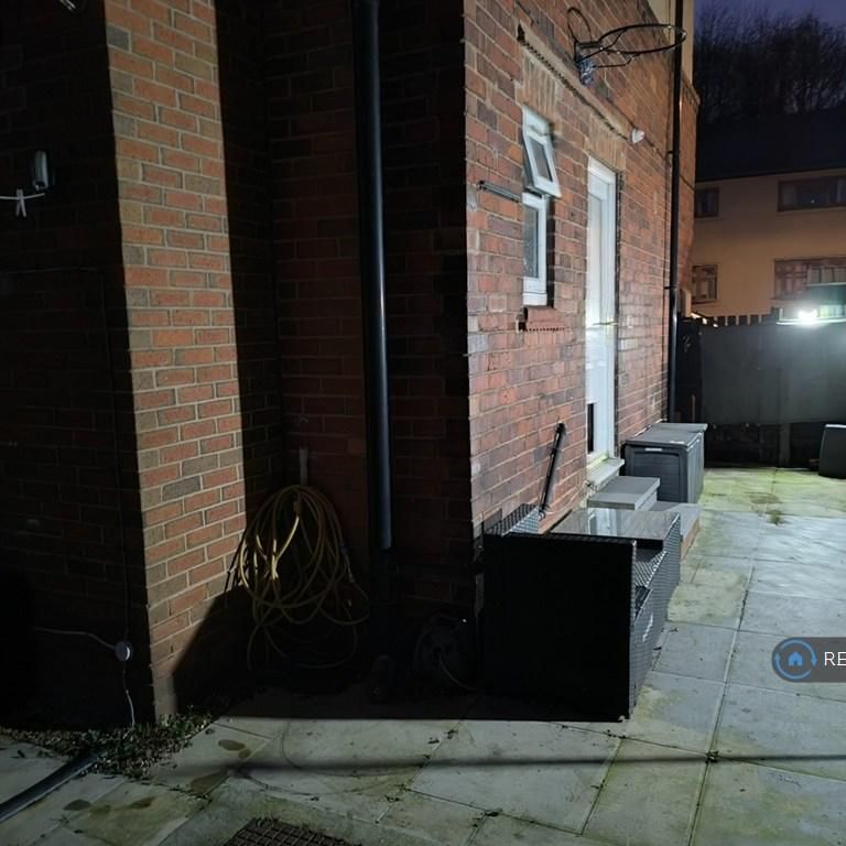 2 bedroom semi-detached house to rent - Photo 1