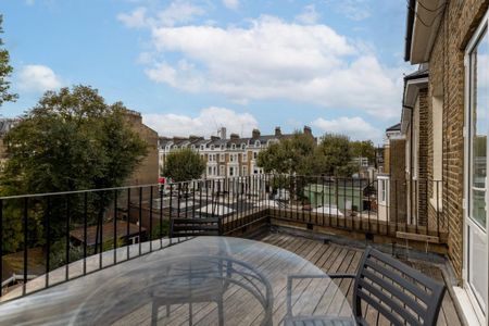 3 bedroom flat to rent - Photo 2