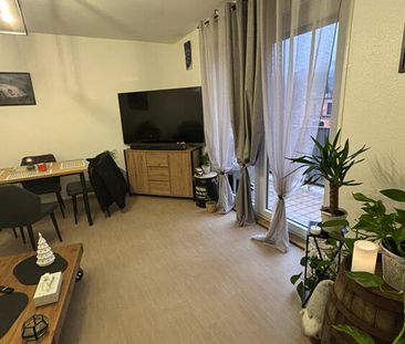 À louer : Superbe F2 avec balcon à Stiring-Wendel ! - Photo 3
