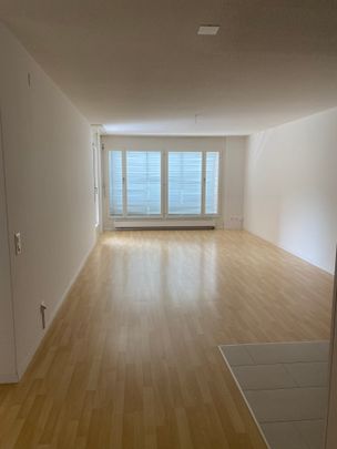Tolle 2-Zimmer-Wohnung mit Balkon in Olten - Photo 1