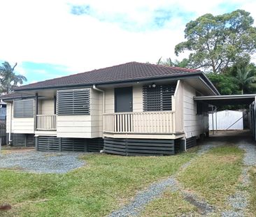 Conveniently Located, Neat, Clean, Spacious, 3 Bed home - Photo 4