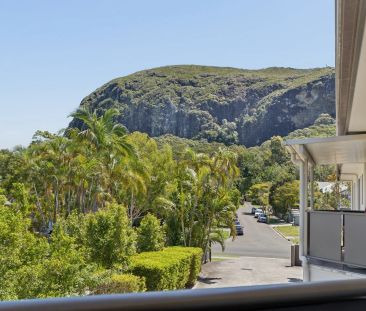 Freshly Updated Townhouse with Stunning Mount Coolum Views! - Photo 1