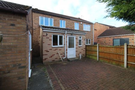 Summerfield Close, Brotherton, Knottingley - Photo 3