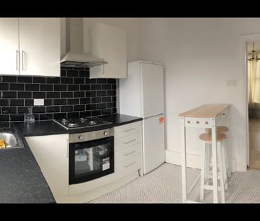 2 Bed Terraced House, Raby Street, S9 - Photo 4