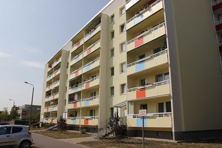 Balkon und EBK inklusive! - Photo 2