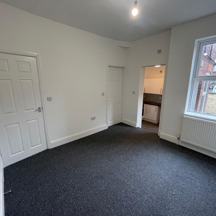 Spenser Avenue, Birkenhead - Photo 1