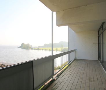 Charmante 4-Zimmer-Obergeschosswohnung mit Loggia und Blick auf das... - Photo 1