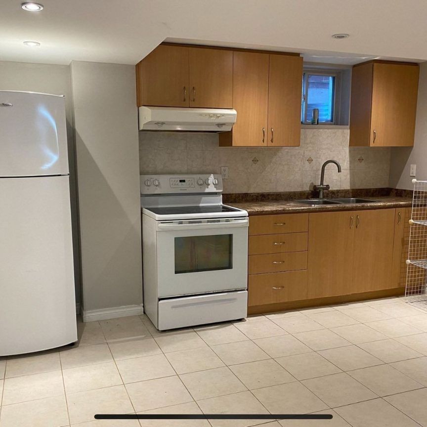 For Lease - 53 Ross Patrick Crescent Unit# Bsmt, Newmarket, Ontario - Photo 1