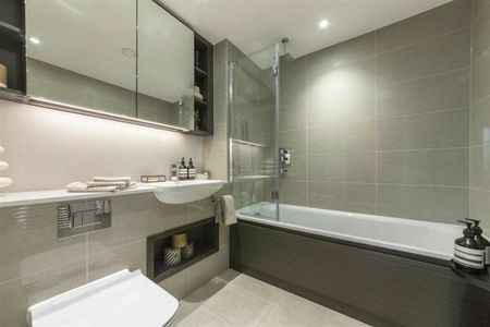 St. Georges Circus, Southwark, SE1 - Photo 5