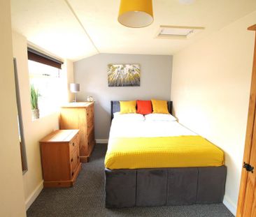 1 bedroom in a house share to rent - Photo 3