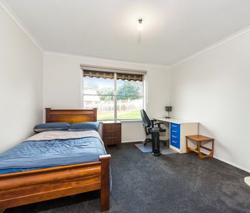 6 Rasheda Street, Watsonia - Photo 3