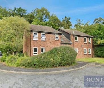 1 bedroom Flat To Let - Photo 2