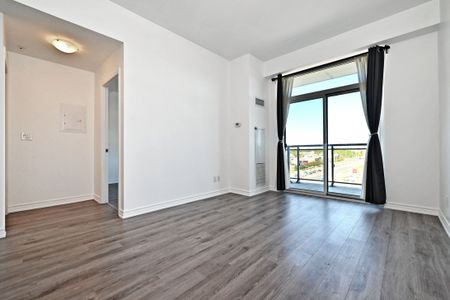 For Lease - 11611 Yonge Street Unit# 809, Richmond Hill, Ontario - Photo 3