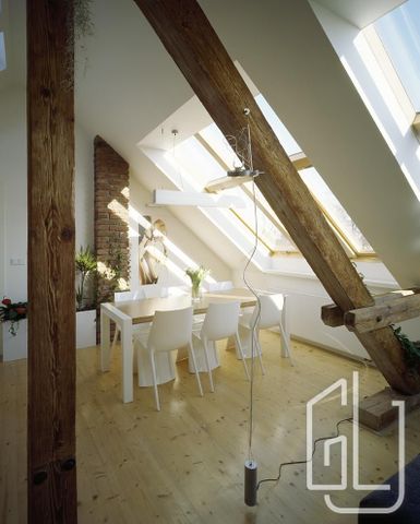 Pronájem bytu 2+kk 93 m2 - Fotografie 3