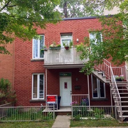 4 ½ IMPECCABLE – Rez-de-jardin – Secteur calme & près du métro ! - Photo 3