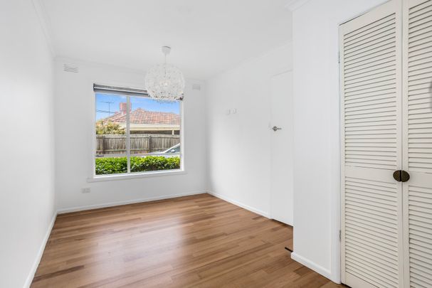 Register To Inspect // Stylish, Spacious & Exceptionally Convenient – The Ideal South Kingsville Retreat - Photo 1