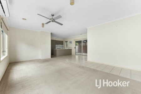 Clean and well presented Lakeside three bedroom home - Photo 5