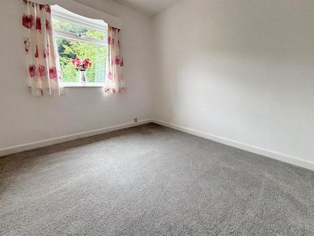 2 bedroom detached bungalow to rent - Photo 4