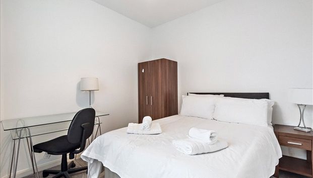 Park Road, London - Photo 1