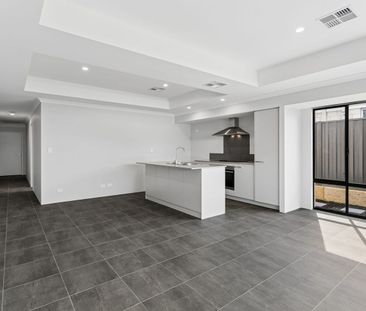 Dual-Key Rental Home in Lakelands - Photo 4