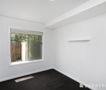 Space, Style & Location - Photo 4