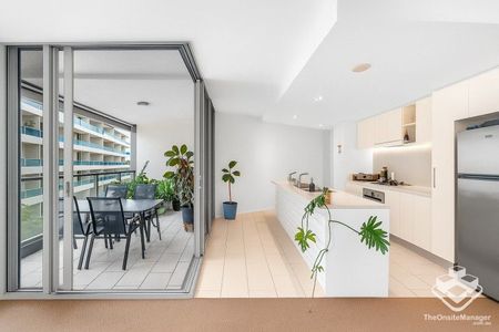 Resort Style 2-bedroom West End - Photo 4