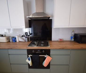 5 Bedroom House To Rent in Winton - £2,900 pcm Tenancy Info - Photo 5