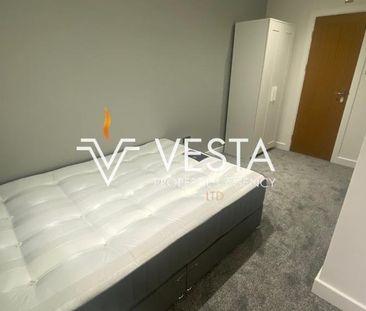 6 bedroom terraced house to rent - Photo 1