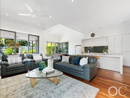 Open the Door to Architectural Brilliance - Photo 3