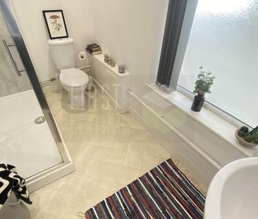 3 bedroom flat to rent - Photo 4