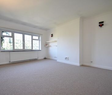 Ethorpe Crescent, Gerrards Cross, Buckinghamshire,SL9 - Photo 5