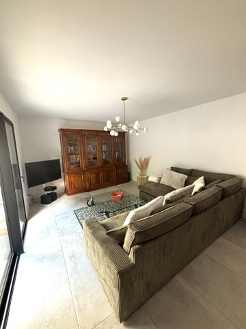 Location Appartement 3 pièces 109m² BOUC BEL AIR 13320 - Photo 2