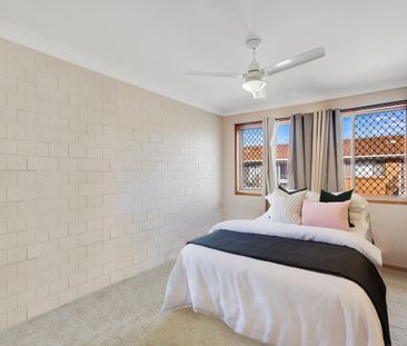 Three Bedroom Townhouse Close to the Seagulls Club and the Tweed River - Photo 3