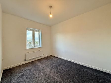3 bedroom end of terrace house to rent - Photo 4