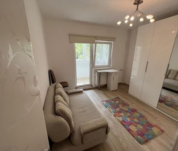 Apartament Lux 4 camere metrou loc parcare - Photo 6